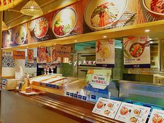 大堂-刀小蛮半只鸡过桥米线(家乐福四元桥店)