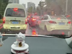 -马路边边麻辣烫(世纪金源店)