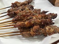 -巴汗羊肉串烧烤店