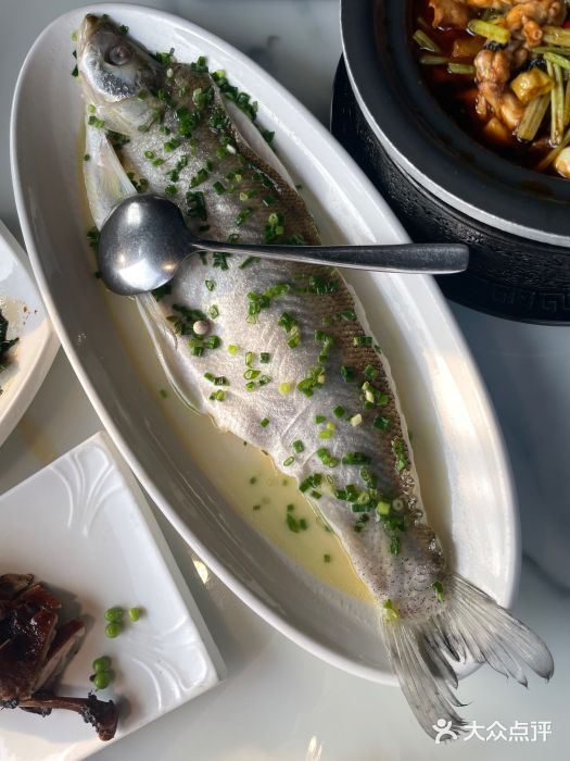 柳莺湖上·湖景餐厅·江南菜(西湖店)招牌清蒸钱塘江白条图片