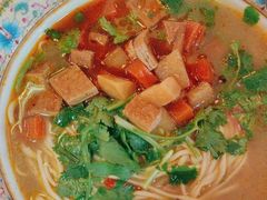 -金杨拉面王小吃面馆·牛三宝面·红烧牛肉粉
