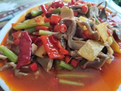 -独一佳老胡湘菜馆(矿山路店)