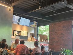 -J Create城市露营咖啡·简餐·宠物(上海动物园店)