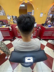 -Devilhands Barbershop男士理容店