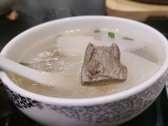 牦牛肉炖萝卜-西藏饭店·亚克·食光自助餐厅(文殊院店)