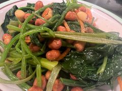 果仁菠菜-红京鱼(西坝河店)