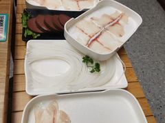 -江小渔鲜鱼火锅(冠亚星城店)