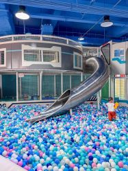 -欧酷世界动力星球(王府井奥莱UP TOWN店)