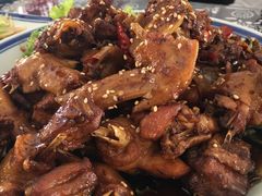 -八两八金·莱芜特色炒鸡(市南漳浦路店)