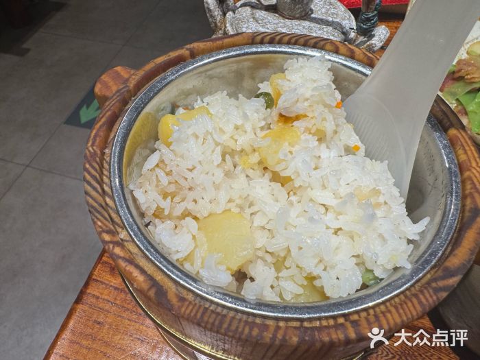 滇香肴·云南菜蒸汽石锅鱼(云南北路店)图片