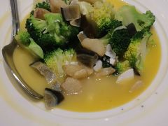 -满江红四季餐厅 · 国家五钻级酒家(新纪元大酒店店)