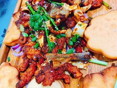 -老东镇啤酒屋海鲜加工·蒸汽海鲜·海鲜烧烤(台东店)