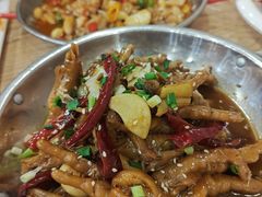 -江城燕子大排档(江汉路步行街店)