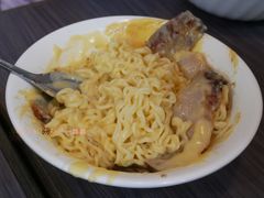 猪颈肉芝士捞公仔面-新记餐厅(香槟大厦店)