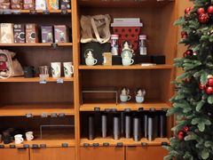 零售区-星巴克臻选(南宁万象城店)