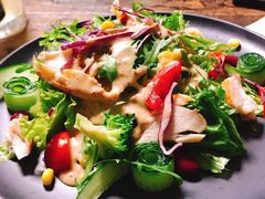 烟熏鸡胸沙拉-HIGH FIVE哈福手工汉堡(桂林路店)