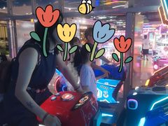 -鸿通城购物中心