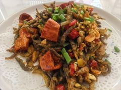 -峡谷农家乐饭店
