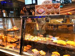 面包甜点陈列柜-巴黎贝甜(杨浦宝地店)