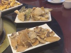 -野菌园·野生菌火锅首创第一家(关兴路总店)
