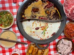 -赵美丽·重庆社区火锅·直营店(火车东站·中豪国际店)