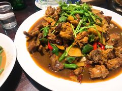 憨憨炒鸡-老憨猪蹄(山大南路店)