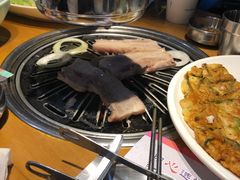 -老炉家木炭烤肉(长江国际店)