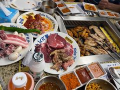 -阿亲家·韩式无限烤肉(花果园店)