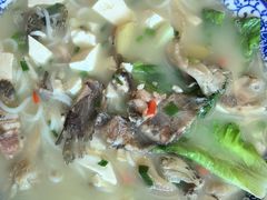 -邱芳粉店(迎宾大道旗舰店)