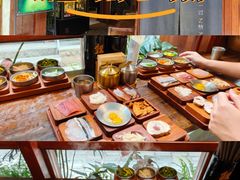 -银米·云南传统过桥米线(双廊黑金冠店)