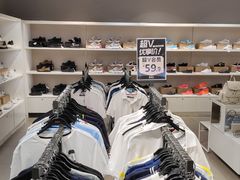 -唯品会(北京国瑞城店)