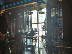-屋有岛沉浸游戏旗舰店(中山公园店)