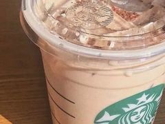 馥芮白聚会装-星巴克臻选(重庆大融城店)