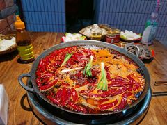 -四小区火锅·巷子里的重庆火锅(花照壁店)