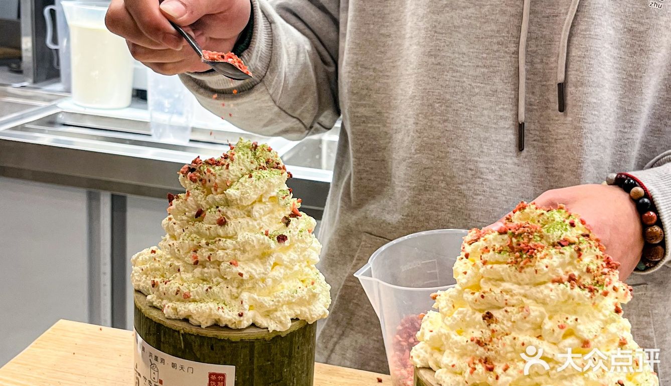 重庆探店|我大重庆终于也有竹筒奶茶了！ 