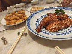 -香港百合居(LCM置汇旭辉广场店)