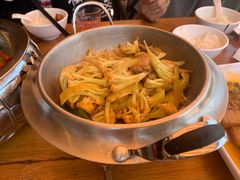 -隔壁老王·家常云南菜(花巷店)