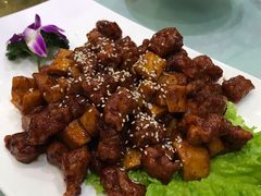黑蒜子牛肉粒-登瀛楼饭庄(领世郡店)