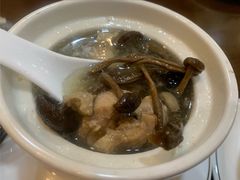 -胡须哥网红竹筒菜