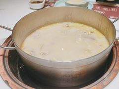 -洪氏嗨捞·猪肚鸡火锅(阳光天地店)
