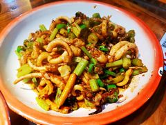 -老三样·美食研究中心(世贸路店)