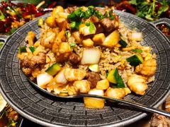-曼听小寨海鲜烧烤·大连辣炒大王(盖州街店)
