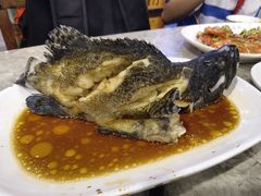 -四川小胡子海鲜(丁村万人海鲜广场店)