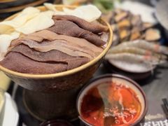 -牛YO寿喜烧·铁板烧和牛火锅自助(市府恒隆店)