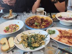 -汗腾格里·风味餐厅(新疆驻京办店)