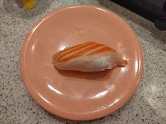 三文鱼握寿司-争鲜回转寿司(太阳宫凯德PLUS店)