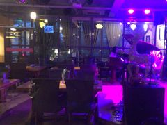-莉莉家的音乐花园餐吧(航空路店)