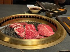 -铭牛烧肉·和牛海鲜自助(高新月牙湖店)