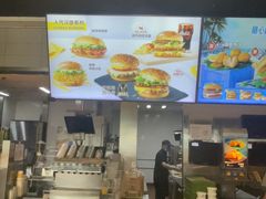 -麦当劳(田林好又多店)