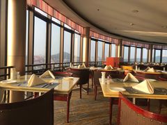 靠窗位-汇泉王朝大饭店-旋转餐厅(南海路店)